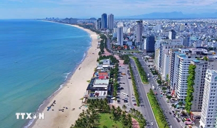 Vietnam’s beach tourism gains momentum in summer peak season